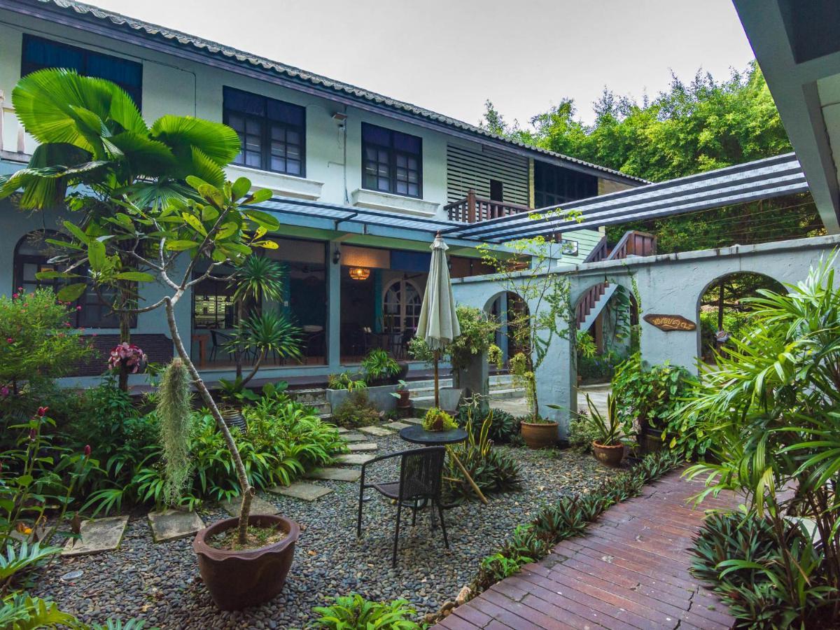 Thansila Resort Ranong Bagian luar foto