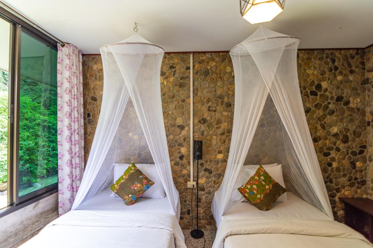Thansila Resort Ranong Bagian luar foto