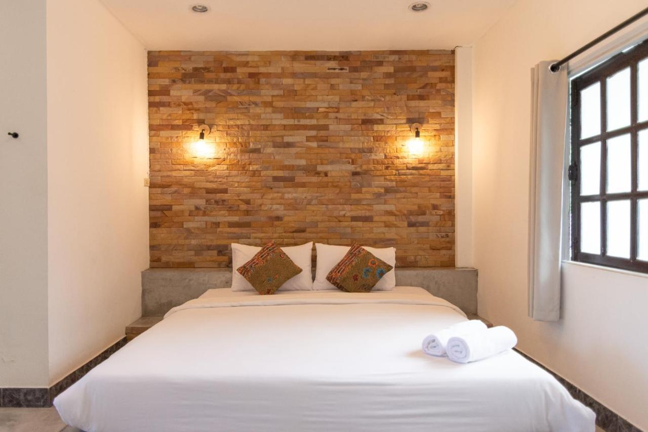 Thansila Resort Ranong Bagian luar foto