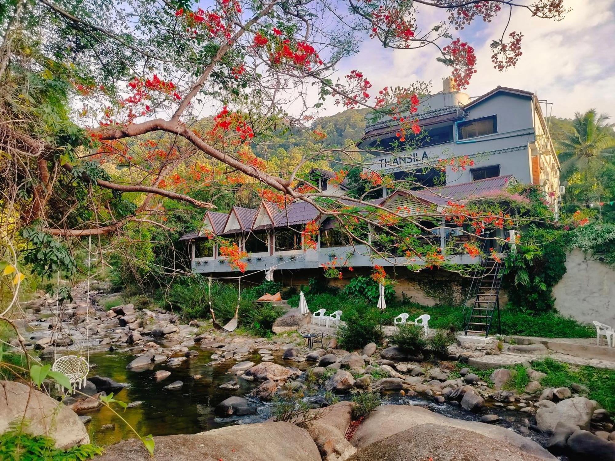 Thansila Resort Ranong Bagian luar foto
